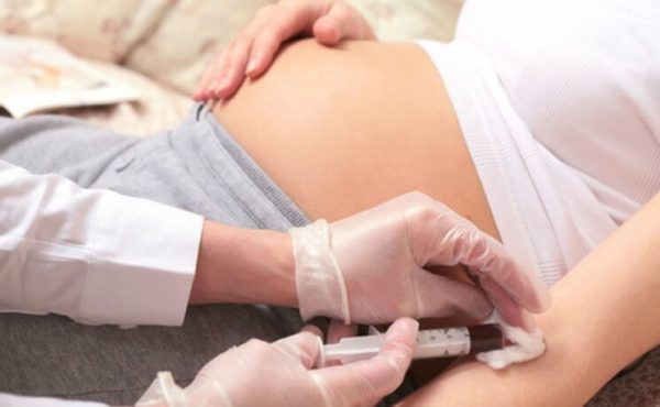 tại sao nên xét nghiệm máu trong thai kỳ